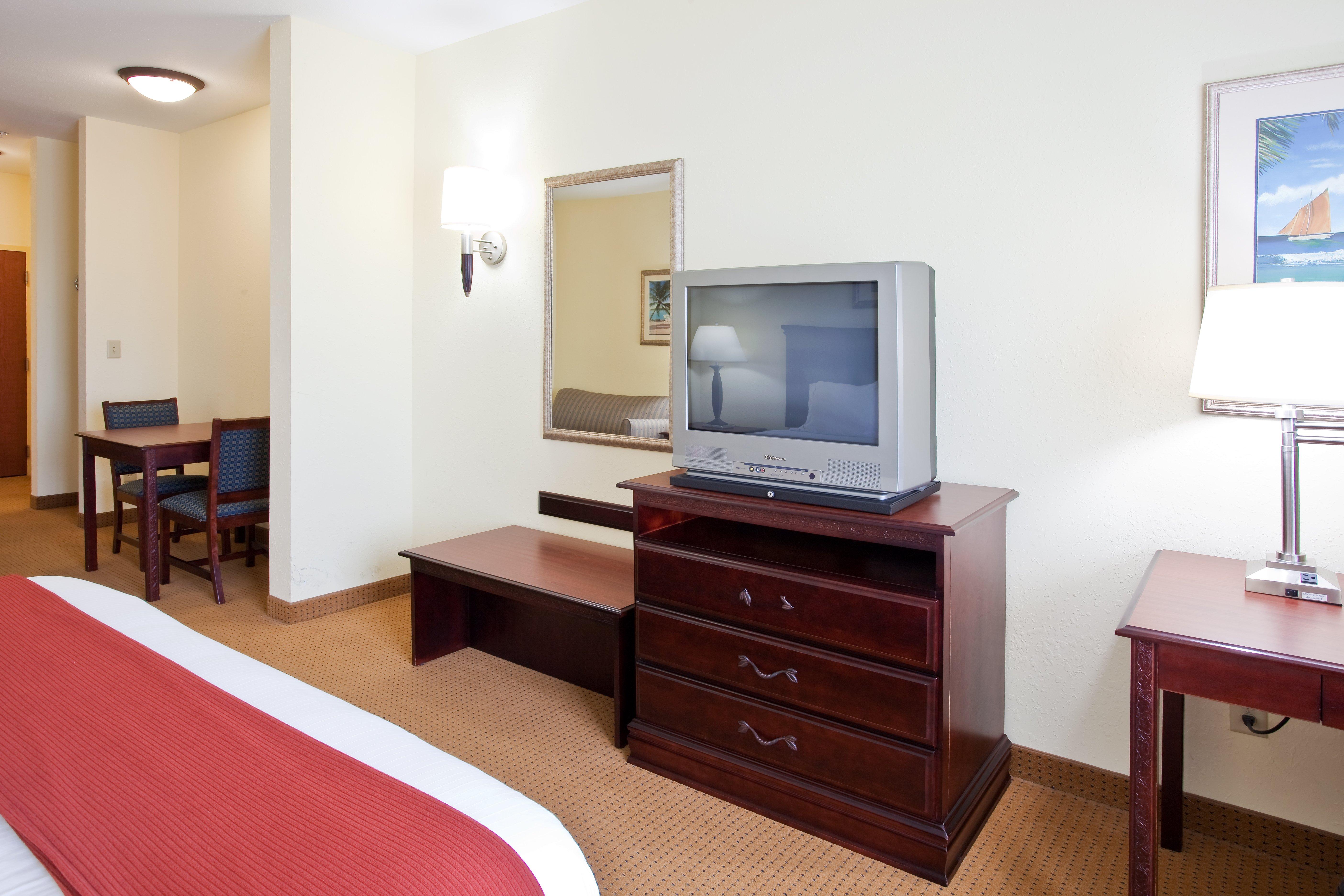 Holiday Inn Express Hotel & Suites Panama City-Tyndall Exteriör bild
