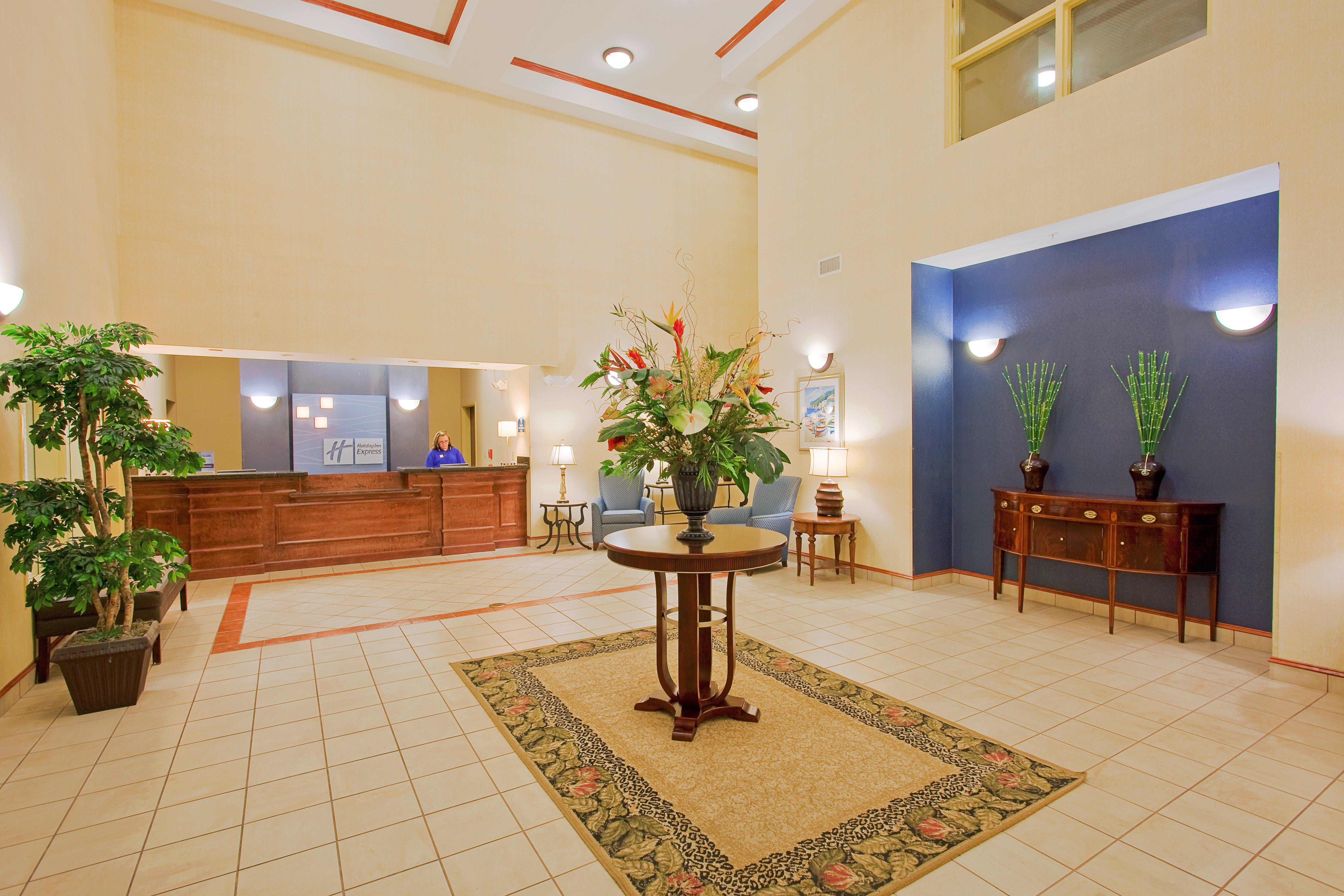 Holiday Inn Express Hotel & Suites Panama City-Tyndall Exteriör bild